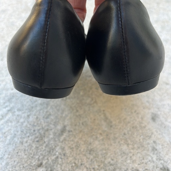 AGL Women's Black Leather Pointy Toe Flats with Silver Detail Size 42 / 12 - Picture 7 of 12